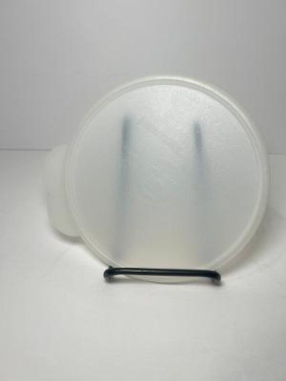 Tupperware #2541A-6 Round Replacement Seal Sheer Lid Butterfly Tab "C"